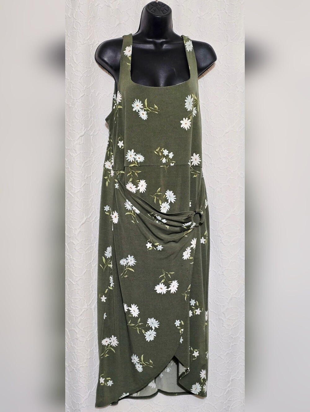 No Boundaries Juniors Sleeveless Floral Mock Wrap Overlay Dress  Size XXL (19)